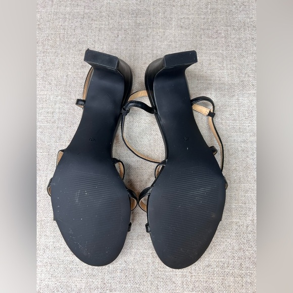 Like New Badgley Mischka Black Heels - Picture 5 of 5